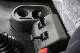 德龙L3000 牵引车驾驶室                                               图片