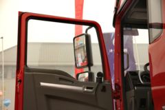 陕汽重卡 德龙新M3000 轻量化版 336马力 4X2牵引车(SX4188HR361)