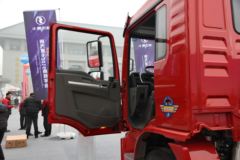 陕汽重卡 德龙L3000 空柜版 245马力 4X2牵引车(SX4128MK331) 陕汽重卡 德龙L3000 空柜版 245马力 4X2牵引车(SX4128MK331)