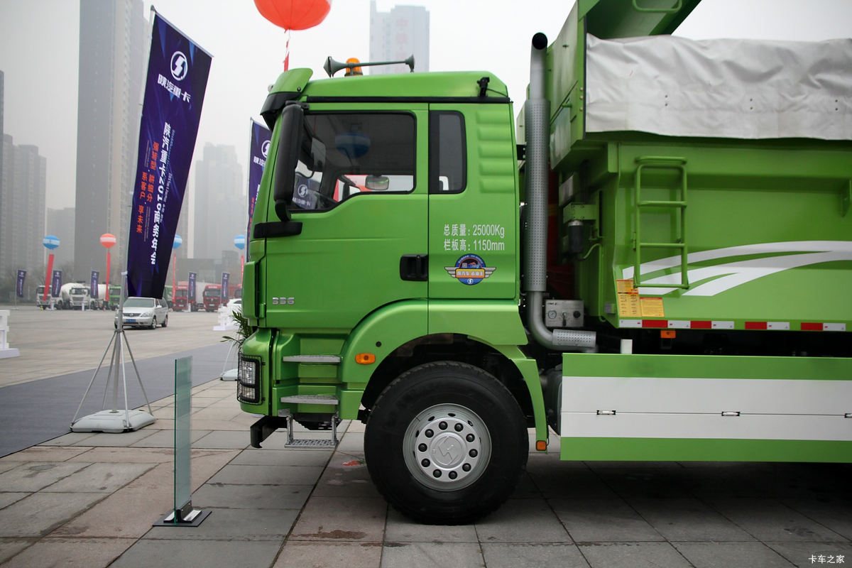 ؿ M3000 336 6X4 /LNG 5.6(SX3256MR384H)                                                