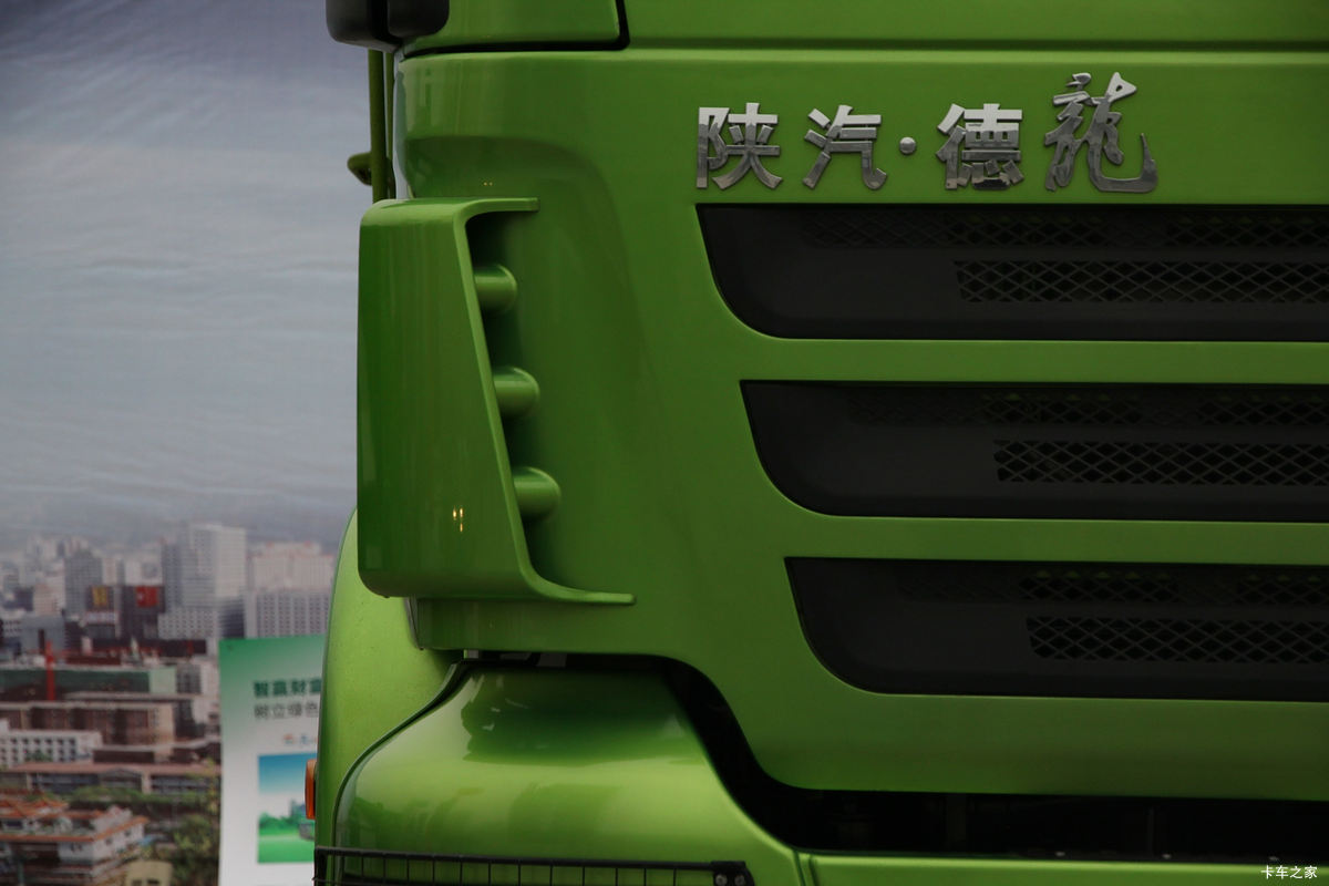 ؿ M3000 336 6X4 /LNG 5.6(SX3256MR384H)                                                