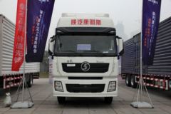 陕汽康明斯 德龙X3000 轻量化版 420马力 4X2牵引车(SX41884V361C)