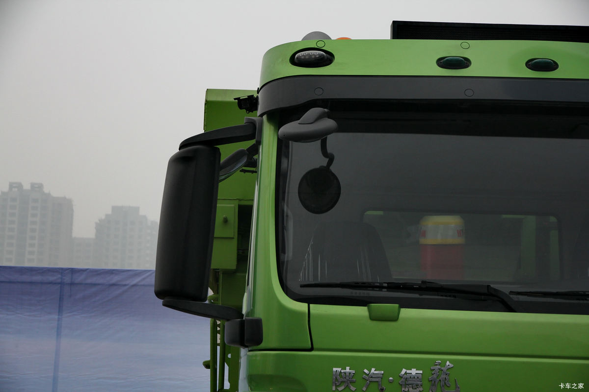 ؿ M3000 336 6X4 /LNG 5.6(SX3256MR384H)                                                