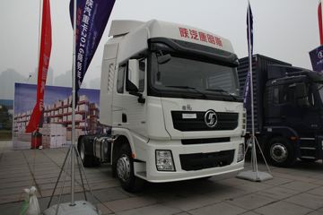 陕汽康明斯 德龙X3000 345马力 4X2牵引车(SX4180XC1)