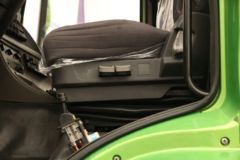 陕汽重卡 德龙新M3000 336马力 6X4 柴油/LNG 5.6米新型渣土车(SX3256MR384H)