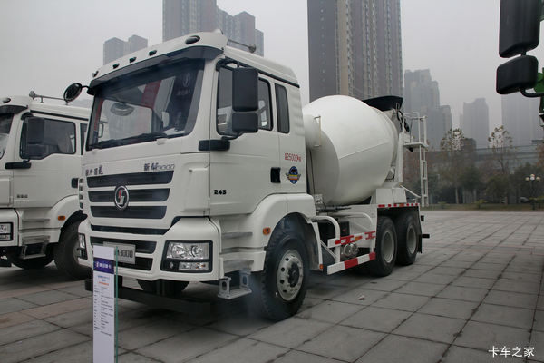 陕汽重卡 德龙新M3000 加强版 340马力 6X4 混凝土搅拌车底盘(SX3250MB4)