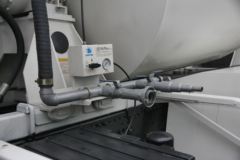 陕汽重卡 德龙新M3000 245马力 6X4 混凝土搅拌车(SX5256GJBMK324)