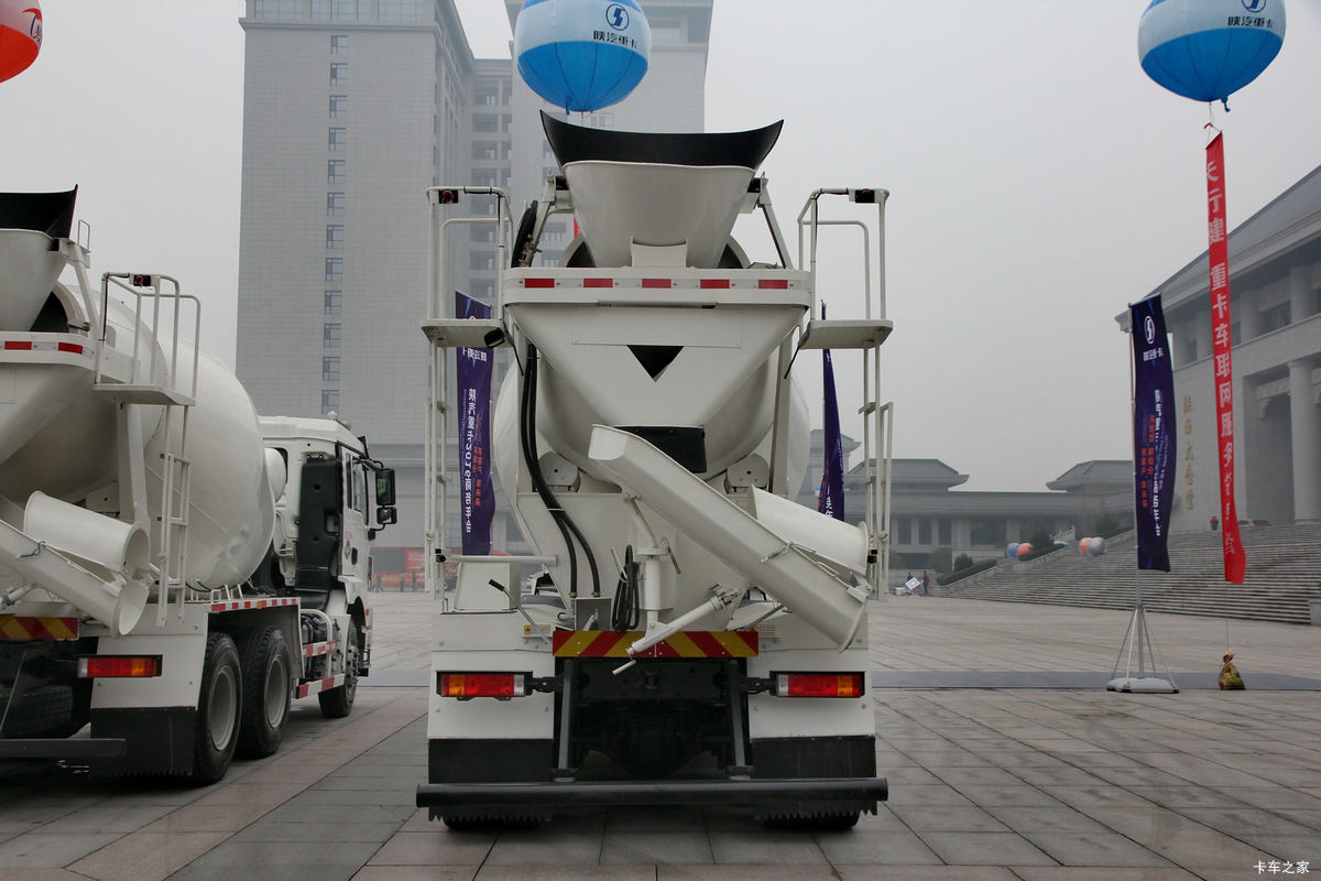 �����ؿ� ������M3000 336���� 8X4 ���������賵(SX5316GJBMK306)���                                                