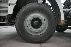 陕汽重卡 德龙新M3000 336马力 8X4 混凝土搅拌车(SX5316GJBMK306)