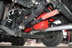 陕汽康明斯 德龙新X3000 轻量化版 420马力 6X4 危险品牵引车(SX42584V324C)