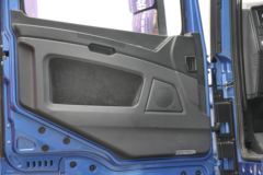 陕汽重卡 德龙X3000 超强版 550马力 6X4牵引车(SX42584Y324)