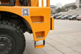 陕汽通力 通力牌 非公路矿用自卸车外观                                                图片