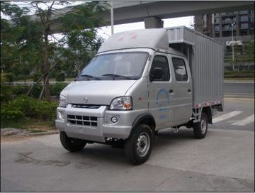 南骏汽车 瑞宝 1.3L 82马力 汽油 2.4米双排厢式微卡(CNJ5030XXYRS28M1)