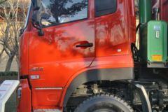 东风商用车 大力神重卡 350马力 8X4 7米自卸车(DFL3310A22)