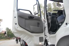 东风商用车 天龙KC重卡 340马力 6X4 5.6米自卸车(渣土车)(DFH5258ZLJAX6C)