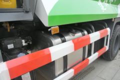 东风商用车 天龙KC重卡 340马力 6X4 5.6米自卸车(渣土车)(DFH5258ZLJAX6C)