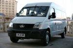 上汽大通 V80 2018款 傲运通 136马力 5座 手动 长轴高顶商务车