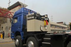 陕汽康明斯 德龙F3000 600马力 8X8 大件牵引车(SX4500)