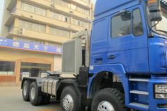 陕汽康明斯 德龙F3000 600马力 8X8 大件牵引车(SX4500)