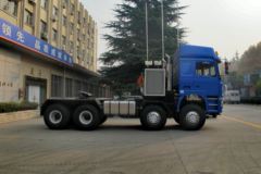 陕汽康明斯 德龙F3000 600马力 8X8 大件牵引车(SX4500)