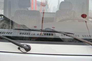 �ƿ�ŷ�� T1ϵ�� 82���� 4X2 4.15�׵��������ῨͼƬ