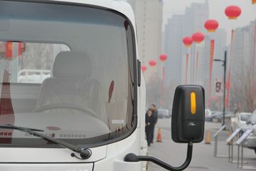 �ƿ�ŷ�� T1ϵ�� 82���� 4X2 4.15�׵��������ῨͼƬ