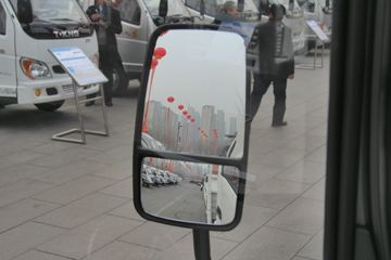 �ƿ�ŷ�� T1ϵ�� 82���� 4X2 4.15�׵��������ῨͼƬ