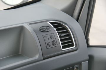 �ƿ�ŷ�� T1ϵ�� 82���� 4X2 4.15�׵��������ῨͼƬ