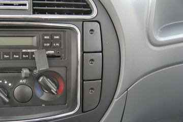 �ƿ�ŷ�� T1ϵ�� 82���� 4X2 4.15�׵��������ῨͼƬ