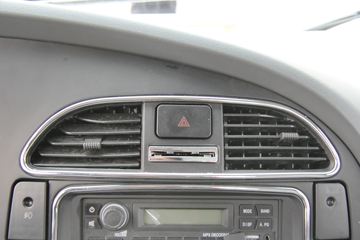 �ƿ�ŷ�� T1ϵ�� 82���� 4X2 4.15�׵��������ῨͼƬ