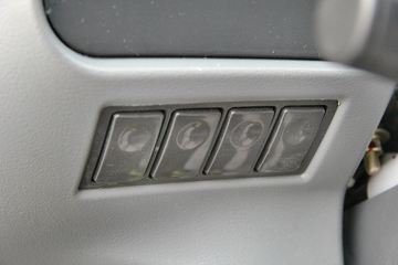 �ƿ�ŷ�� T1ϵ�� 82���� 4X2 4.15�׵��������ῨͼƬ