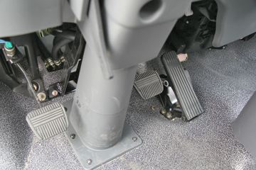 �ƿ�ŷ�� T1ϵ�� 82���� 4X2 4.15�׵��������ῨͼƬ