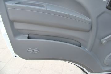 �ƿ�ŷ�� T1ϵ�� 82���� 4X2 4.15�׵��������ῨͼƬ