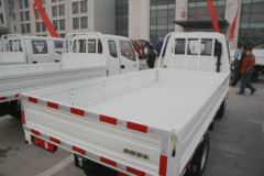 唐骏欧铃 小宝马 88马力 4X2 汽油/CNG 3.5米单排栏板微卡(ZB1021BDC3F)