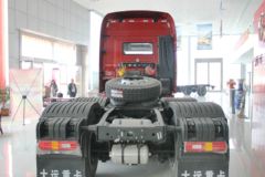大运 N9重卡 430马力 6X4牵引车(CGC4255D4YCA)