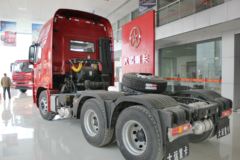 大运 N9重卡 430马力 6X4牵引车(CGC4255D4YCA)