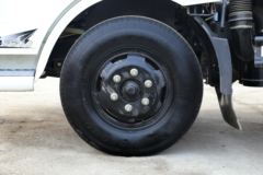 飞碟奥驰 A2系列 112马力 4X2 4.2米单排厢式轻卡(FD5047XXYW17K4)