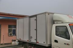 飞碟奥驰 A2系列 112马力 4X2 4.2米单排厢式轻卡(FD5047XXYW17K4)