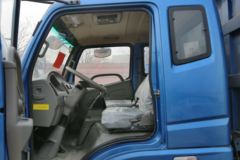 飞碟奥驰 T2 工程版 129马力 4X2 3.64米自卸车(FD3043P10K4)