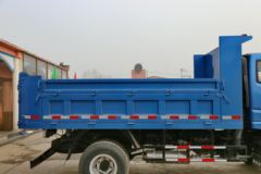 飞碟奥驰 T2 工程版 129马力 4X2 3.64米自卸车(FD3043P10K4)