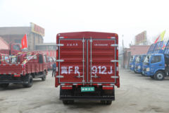 飞碟奥驰 A3系列 130马力 4.2米单排仓栅轻卡(FD5046CCYW63K) 飞碟奥驰 A3系列 130马力 4.2米单排仓栅轻卡(FD5046CCYW63K)