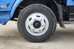 飞碟奥驰 D3系列 124马力 4.2米单排栏板轻卡(FD1046W10K)