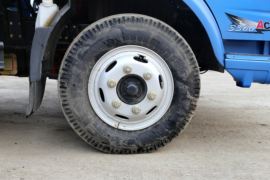 奥驰D系&nbsp;载货车底盘                                                图片