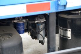 奥驰D系&nbsp;载货车底盘                                                图片