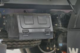 奥驰D系&nbsp;载货车底盘                                                图片