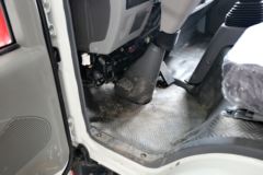 江淮 康铃28窄体 82马力 3.4米排半栏板轻卡(HFC1040P93K7B4)