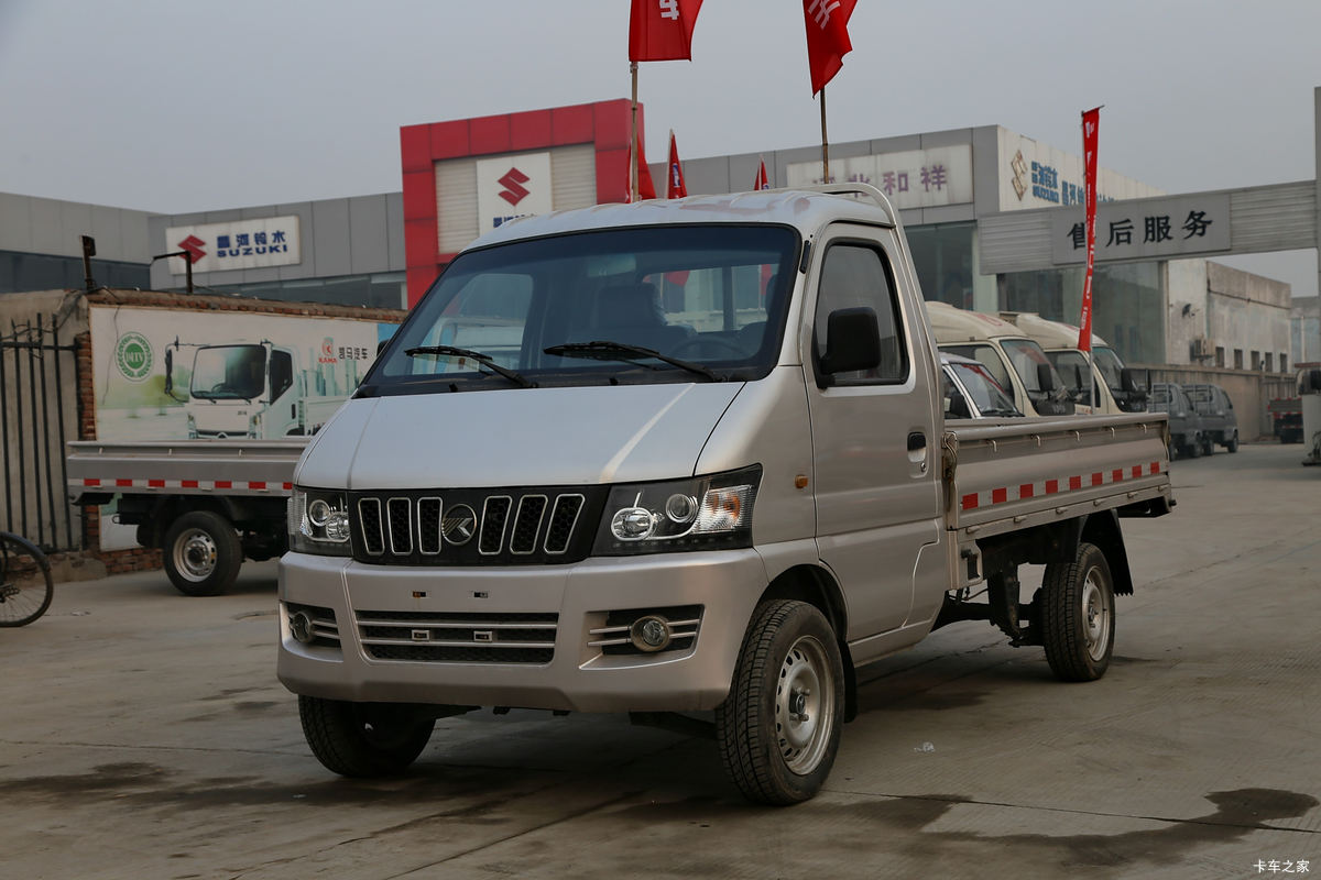 凯马 W01 1.1L 60马力 汽油 2.8米单排栏板微卡(长轴)