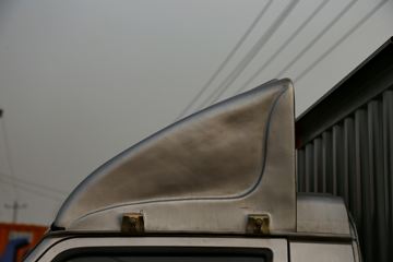 ���� ���� 1.1L 60���� ���� 2.7�׵�����ʽ΢��ͼƬ