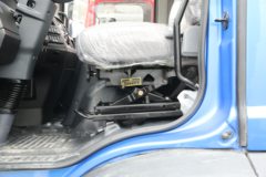 东风华神 御虎 170马力 4X2 洒水车(EQ5168GSSL)