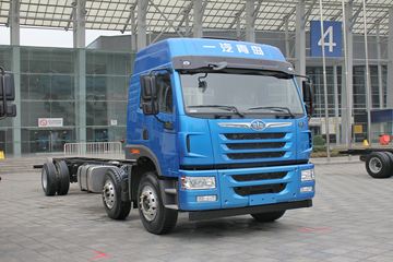 青岛解放 悍V重卡 240马力 6X2 9.5米厢式载货车(CA5250XXYP1K2L7T3E5A80-3)